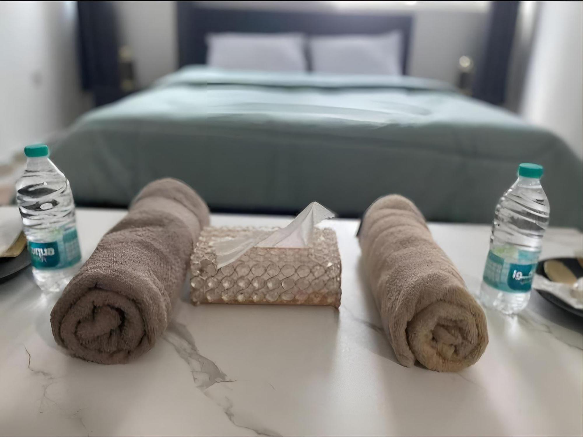 אבו דאבי Corniche Street - Extremely Unique Room מראה חיצוני תמונה